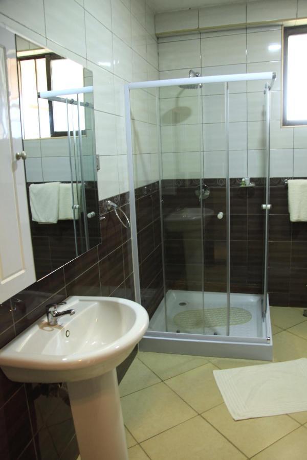 Milimani Beach Resort Kisumu Esterno foto